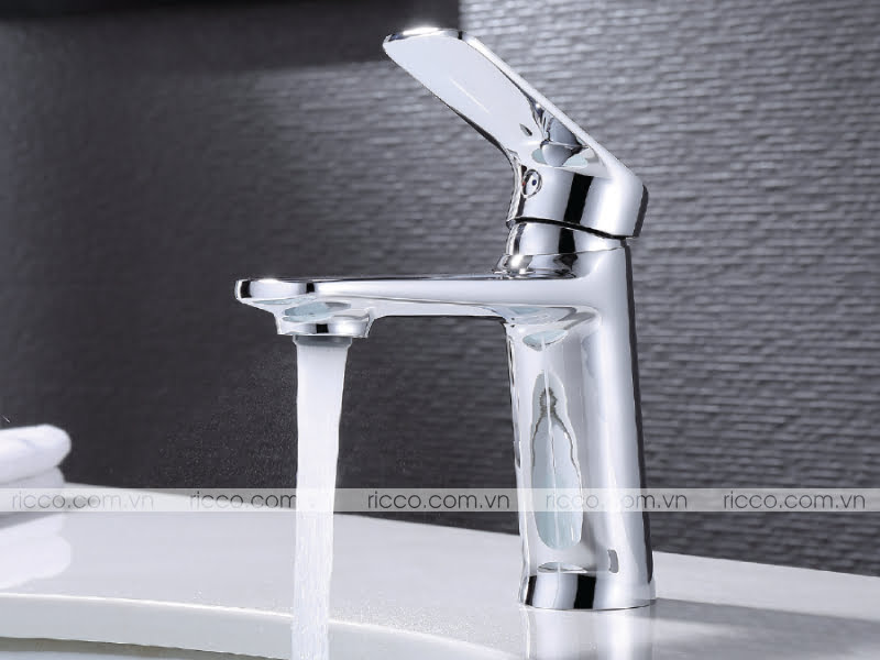 Vòi rửa nóng lạnh