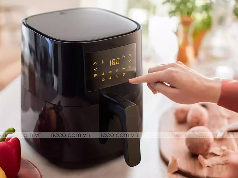 nồi chiên không dầu nấu nhanh